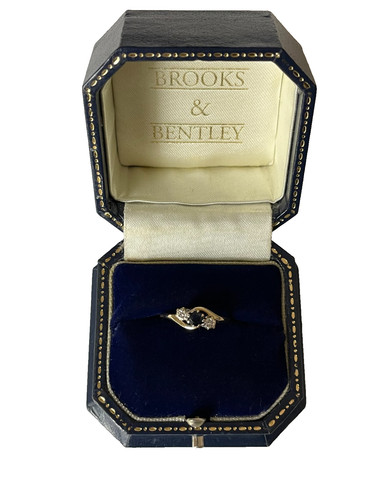 1988 sapphire and diamond ring - 1988,