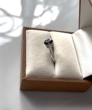 18ct White Gold Vintage Blue